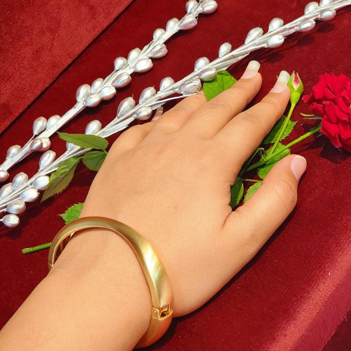 Matt Gold Plated Bangle/Bracelet