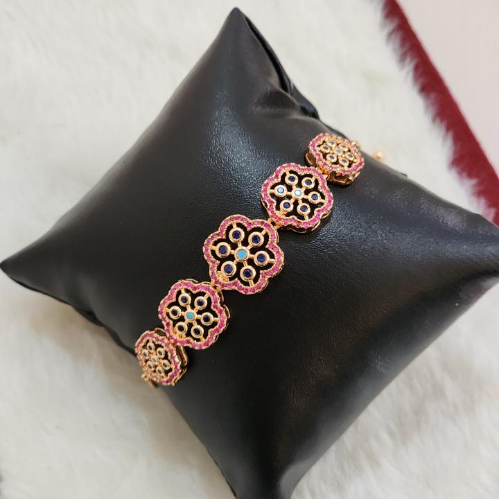 Floral AD Embellishments Rakhi/Bracelet