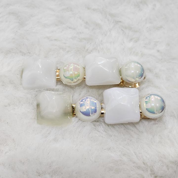 Alabaster Bloom Clip Set