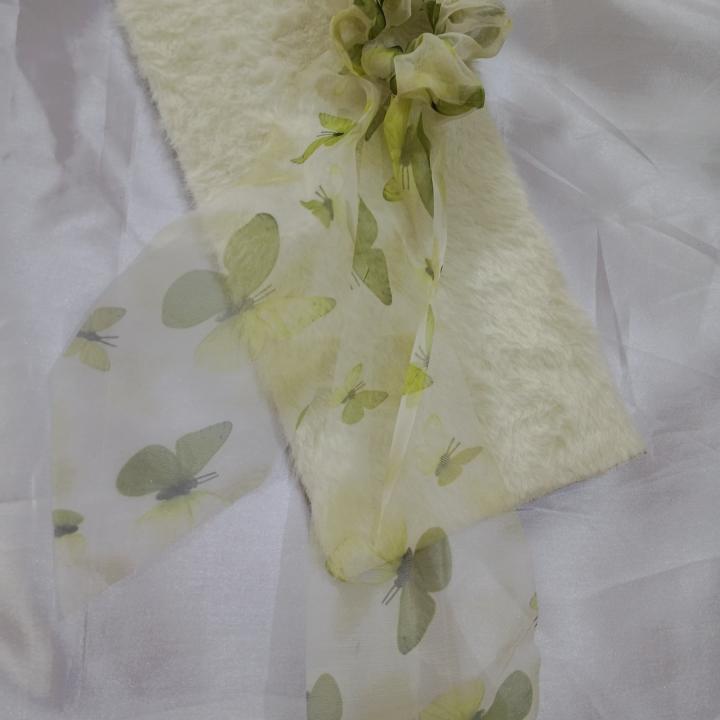 Ocean Breeze – Luxe Aabhushan Butterfly Chiffon Scrunchie