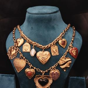 Heeramoti Charm Cascade” Necklace Set