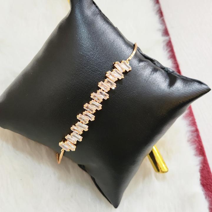 "Aurora Elegance" Adjustable Bracelet