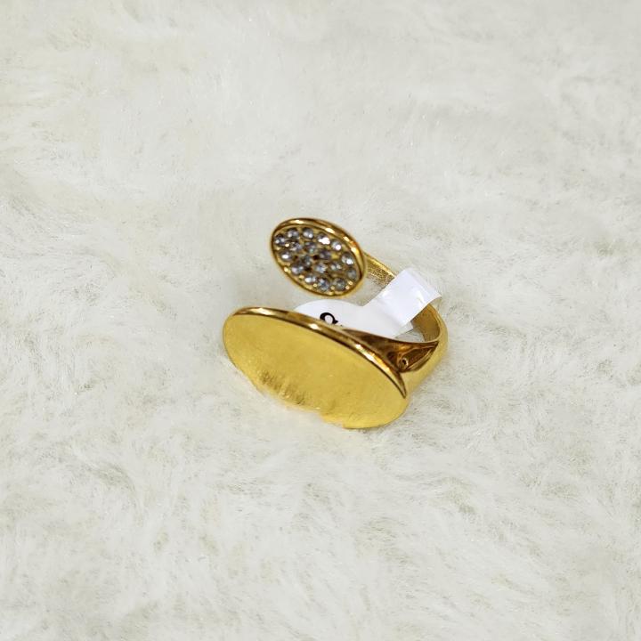 Gold Ring With Oval & Crystal Top