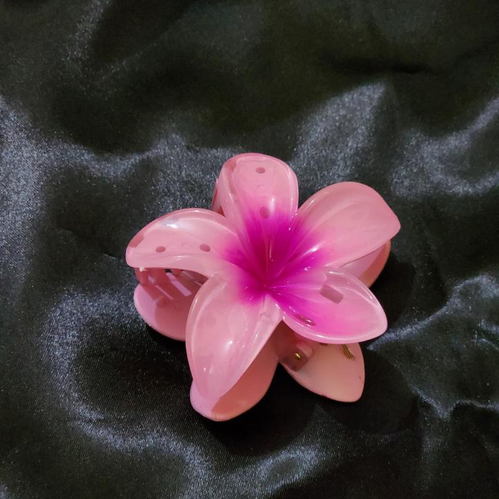 Blush Magenta Lily Clutcher