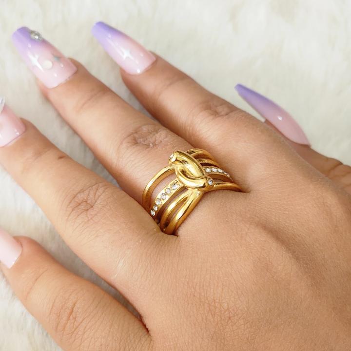 Nayra Twisted Elegance Ring