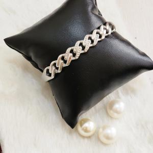 Unisex “Sterling Grace” Silver Chain-Link Bracelet