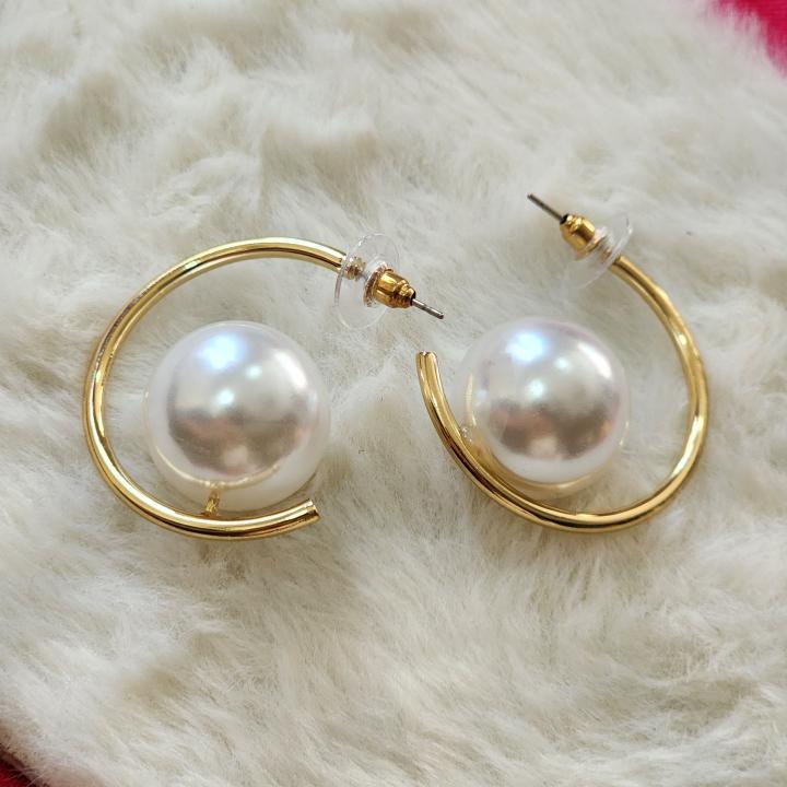 Lustrous Pearl Arc Earrings