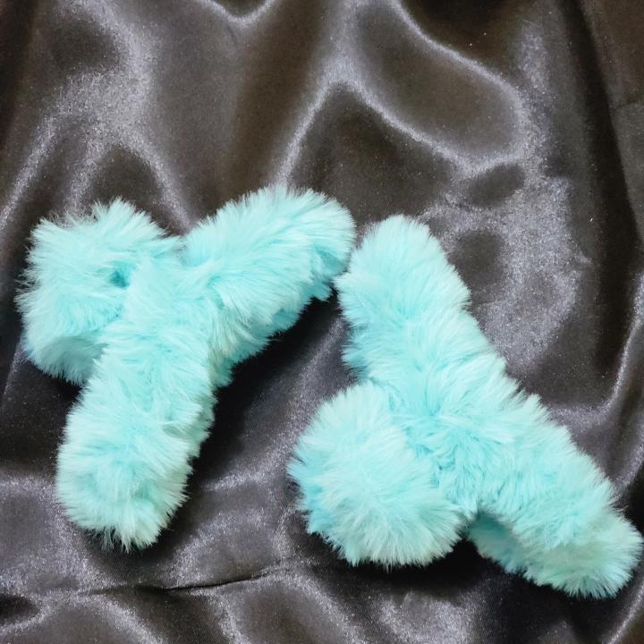 Icy Blue Fuzz Clutcher