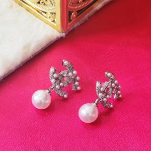 Élise channel Luxe Pearl Studs