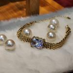 Unisex Vintage Gold Bracelet With A Large Gemstone As Centerpiece