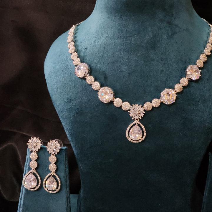 Éclat Royale American Diamond Necklace Set