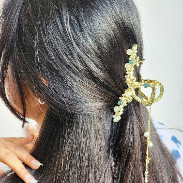 Oceanic Elegance Starfish Pearl Hair Clutcher