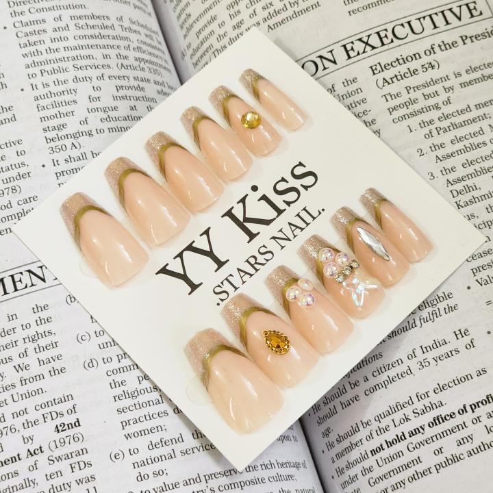 “Golden Grace” Luxe Press-On Nail Set