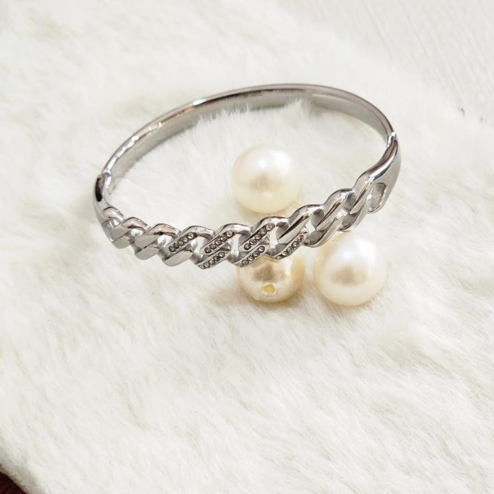 Unisex “Sterling Grace” Silver Chain-Link Bracelet