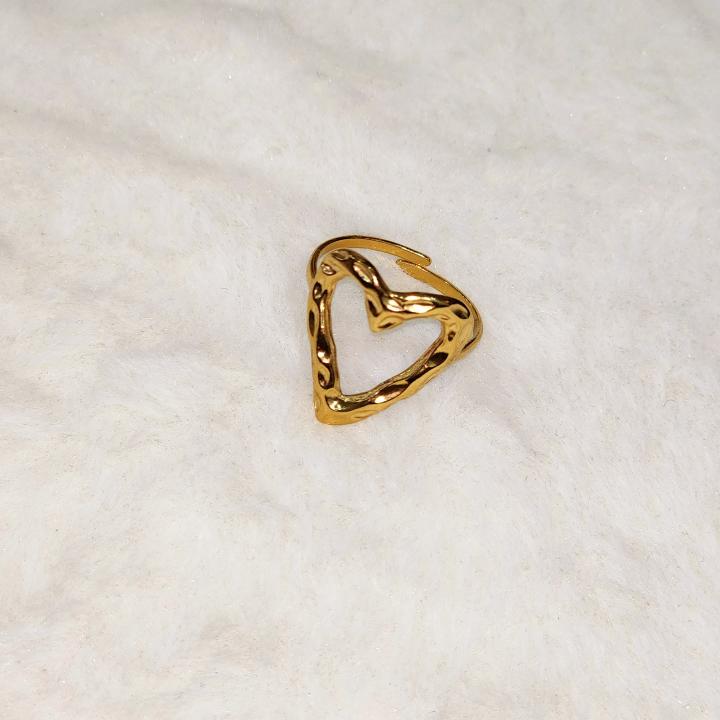 LUXE Irregular Hammered Hollow Heart Gold Ring