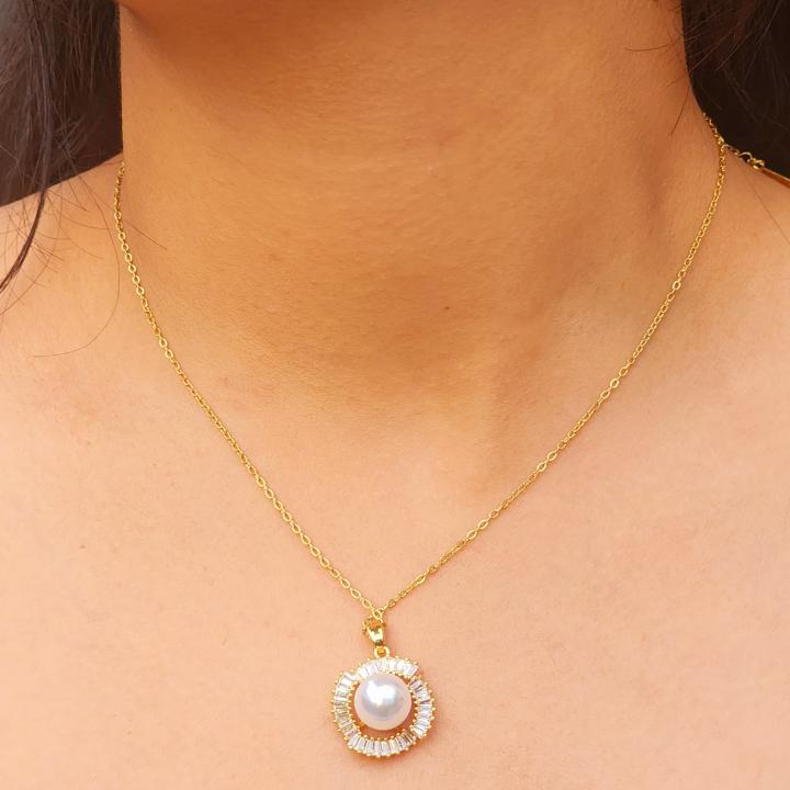 Aurora Pearl Radiance Pendant Necklace