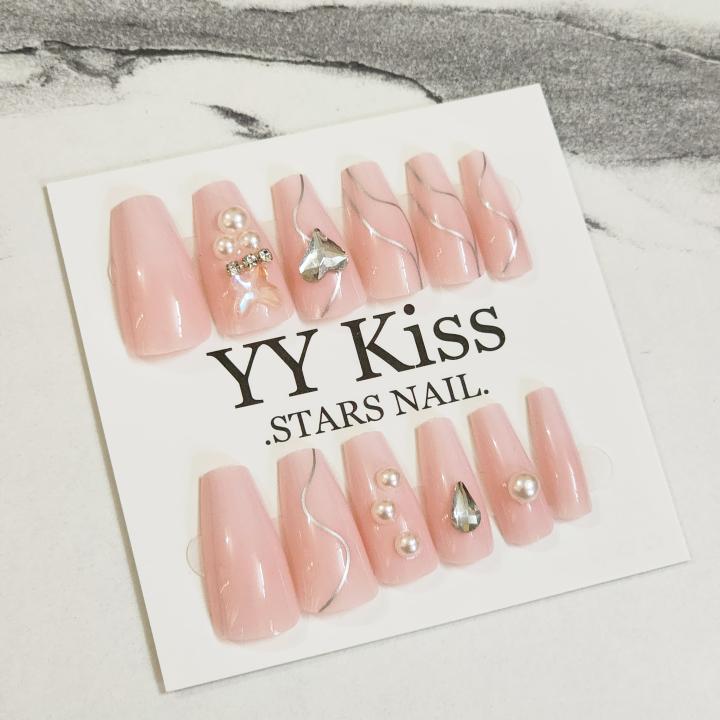 Blush Elegance – Luxe Aabhushan Signature Press-On Nails