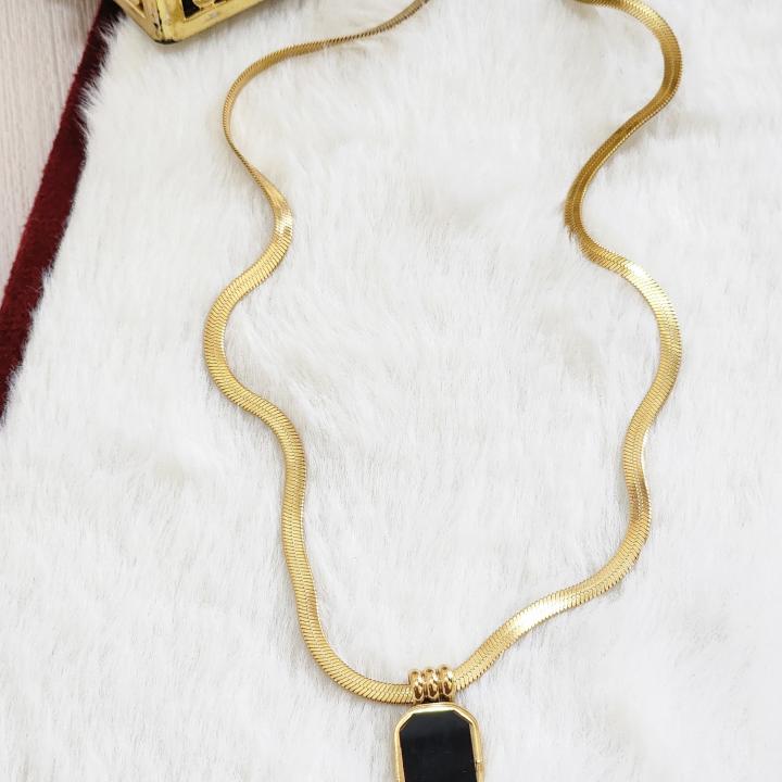 Unisex “Noir Empress” Gold-Plated Pendant Necklace