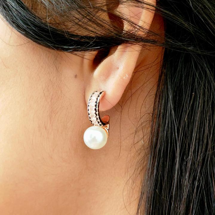 Elegance Pearl Drop Hoops – Rose Gold & Zircon Baguette Earrings