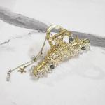 Oceanic Elegance Starfish Pearl Hair Clutcher