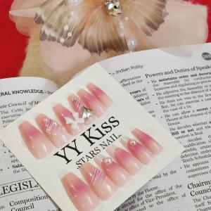 Rosé Whimsy – Luxe Aabhushan Signature Press-On Nails